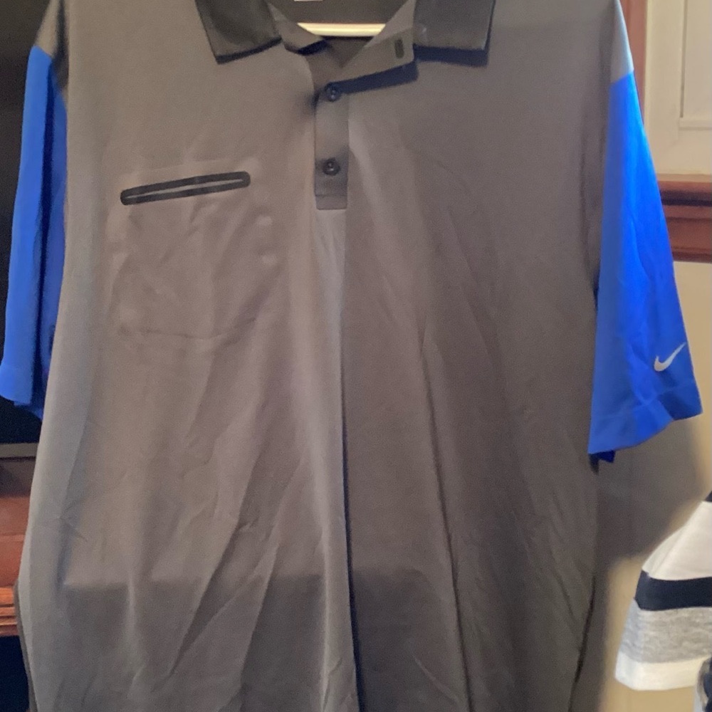 Nike Golf Shirt In Xl Mens
